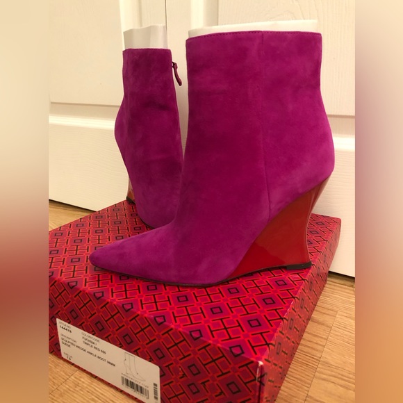 TORY BURCH SCULPTED WEDGE ANKLE BOOT - Picture 4 of 9